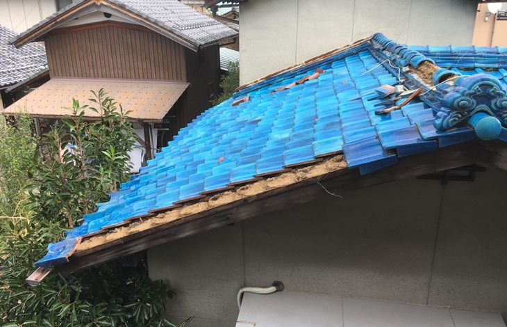 瓦がずれた・飛んでいった