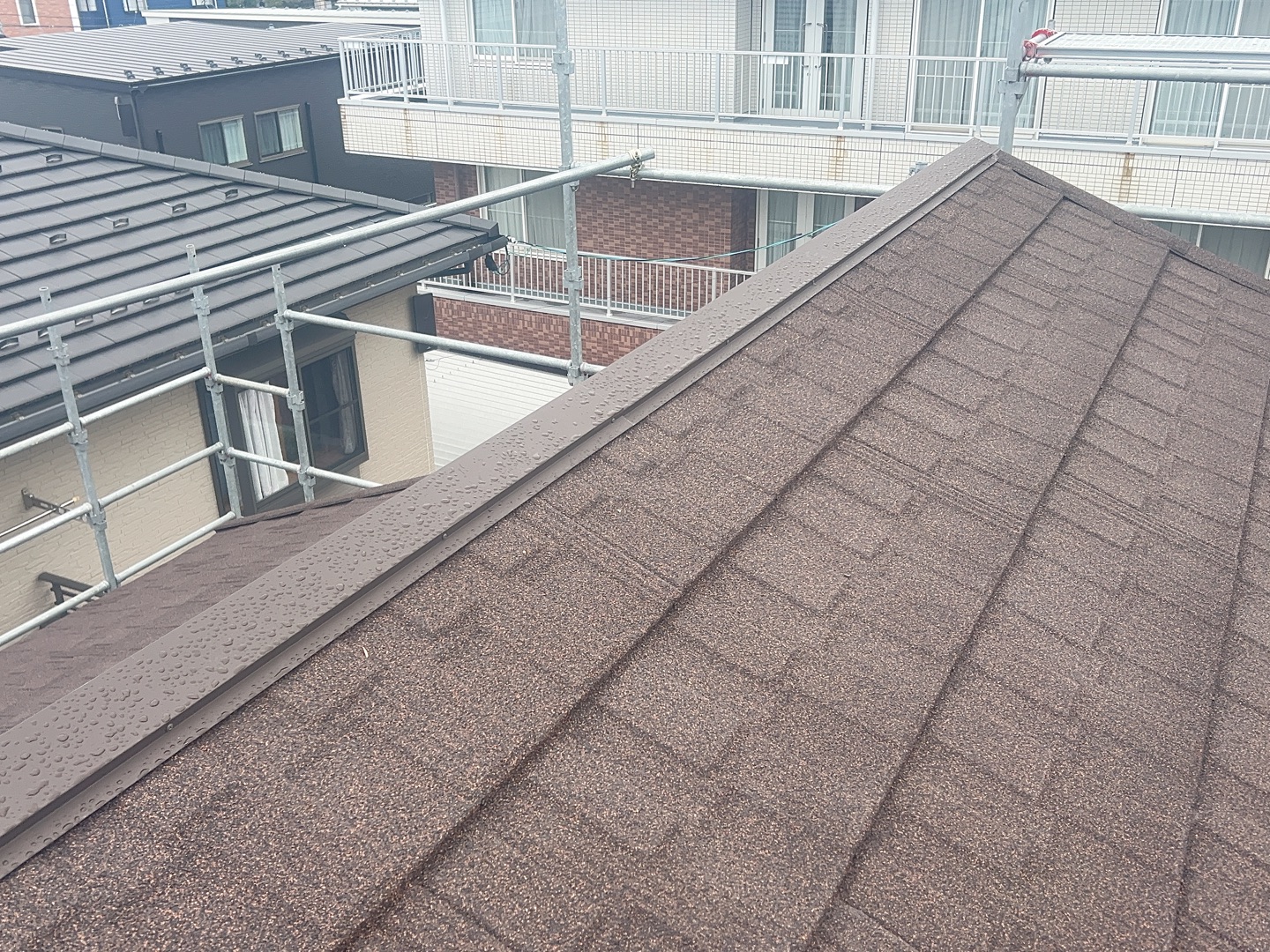 【金沢市】屋根カバー工法｜葺替えより費用を抑えて雨漏り対策と耐久性向上